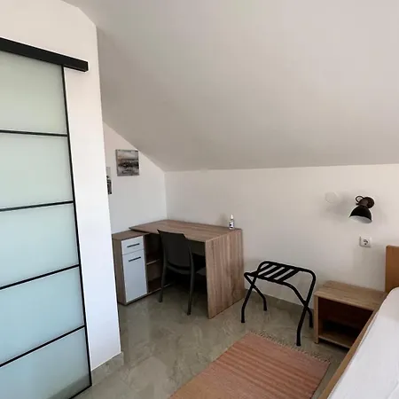 Nyaraló House Sara *