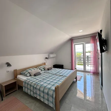 House Sara Prázdninový dům Ližnjan