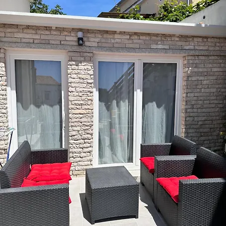 House Sara בית נופש Ližnjan
